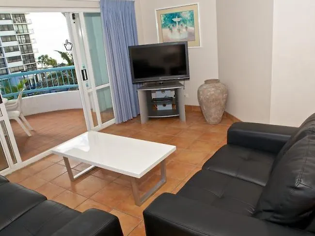 Apartahotel Paros On The Beach Gold Coast